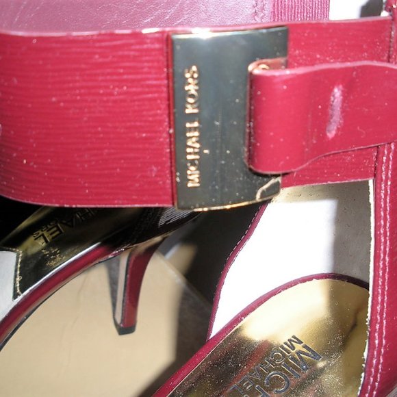 Michaels Khors new in box Guliana ankle strap heels - Picture 4 of 8